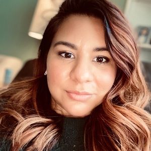 Meet your Posher, Lily